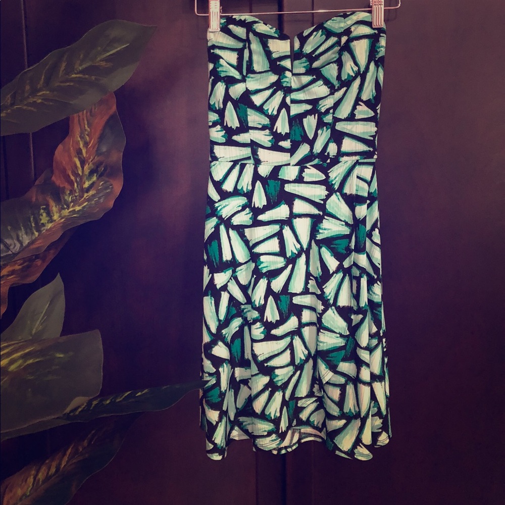 Candie’s dress